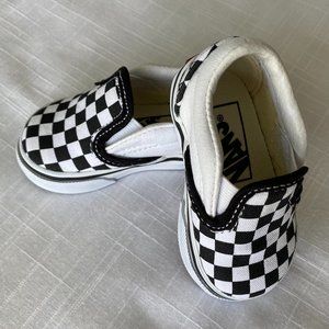 Infant Vans Off The Wall Shoes Baby NWOT Size 2